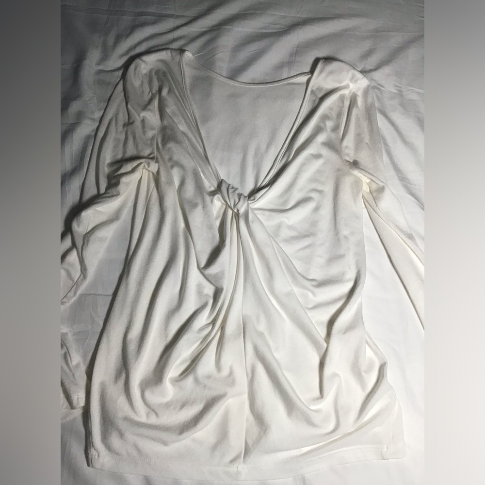 Athleta White Knot in the back Blouse